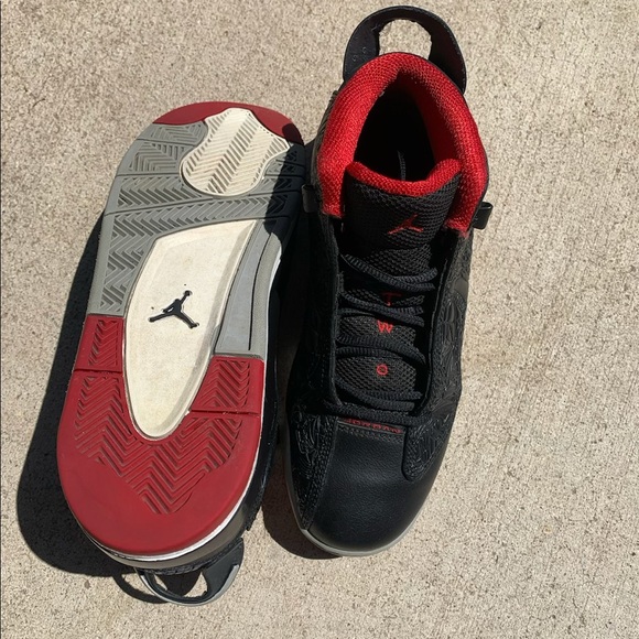 Jordan dub zeros. Red and black 7y - Picture 3 of 4